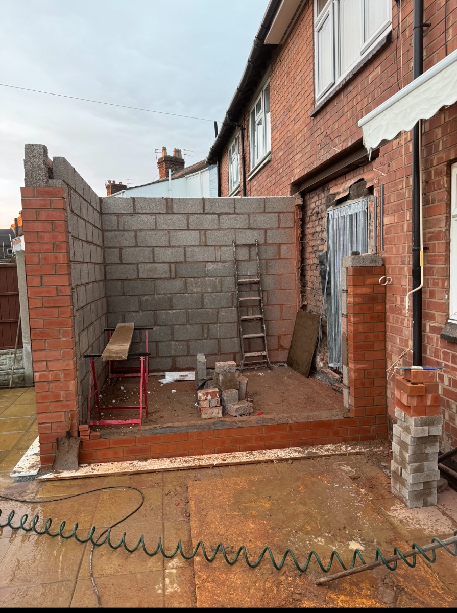 Builder: Image 5